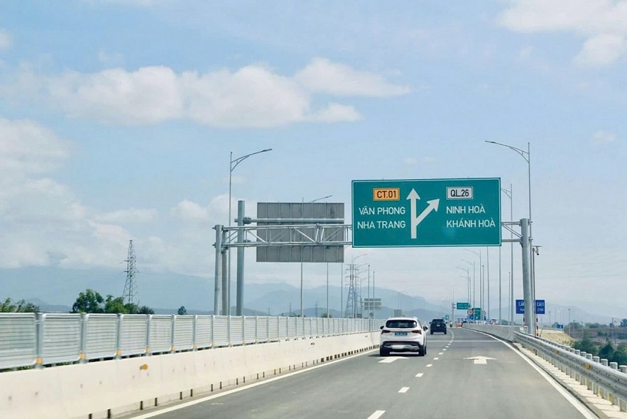 Làm rõ phương án đầu tư hoàn thiện các tuyến cao tốc