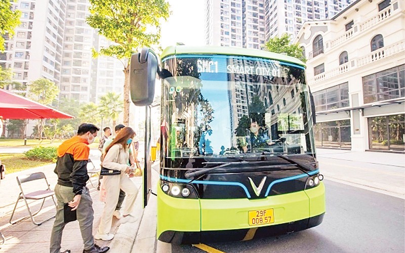 Hoàn thiện chính sách để bứt tốc ngành xe điện, đa dạng hóa năng lượng