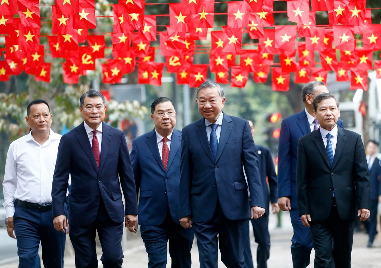 Tổng Bí thư Tô Lâm và các Ủy viên Bộ Chính trị trúng cử đại biểu Quốc hội khoá XVI Tổng Bí thư Tô Lâm và các Ủy viên Bộ Chính trị trúng cử đại biểu Quốc hội khoá XVI