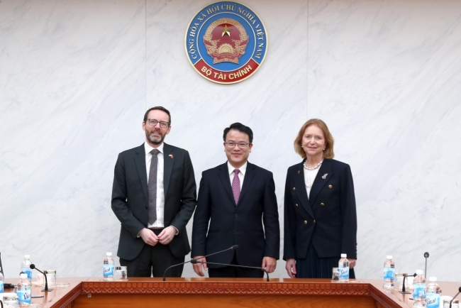 Việt Nam – Vương quốc Anh: Chia sẻ kinh nhiệm xây dựng trung tâm tài chính quốc tế