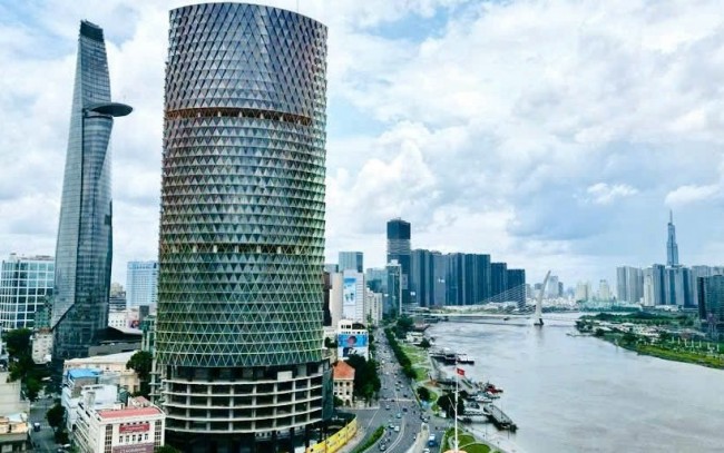 “Cơn bão” từ vùng Vịnh ảnh hưởng thế nào đến bất động sản thương mại?