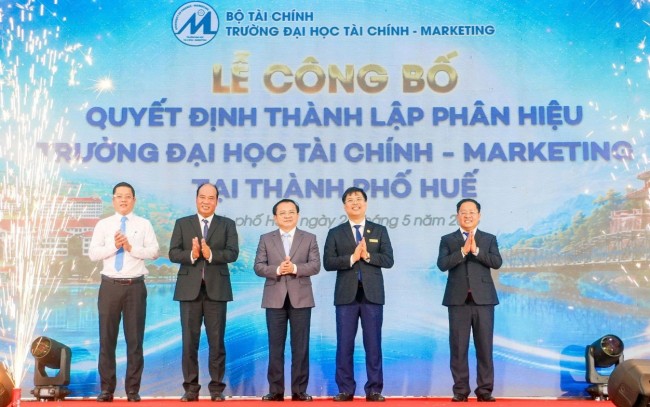 mo rong khong gian tri thuc ket noi dong luc phat trien mien trung