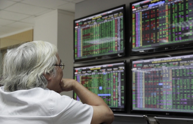 diem tua nao se giup dong tien vao chung khoan duoc kich hoat tro lai