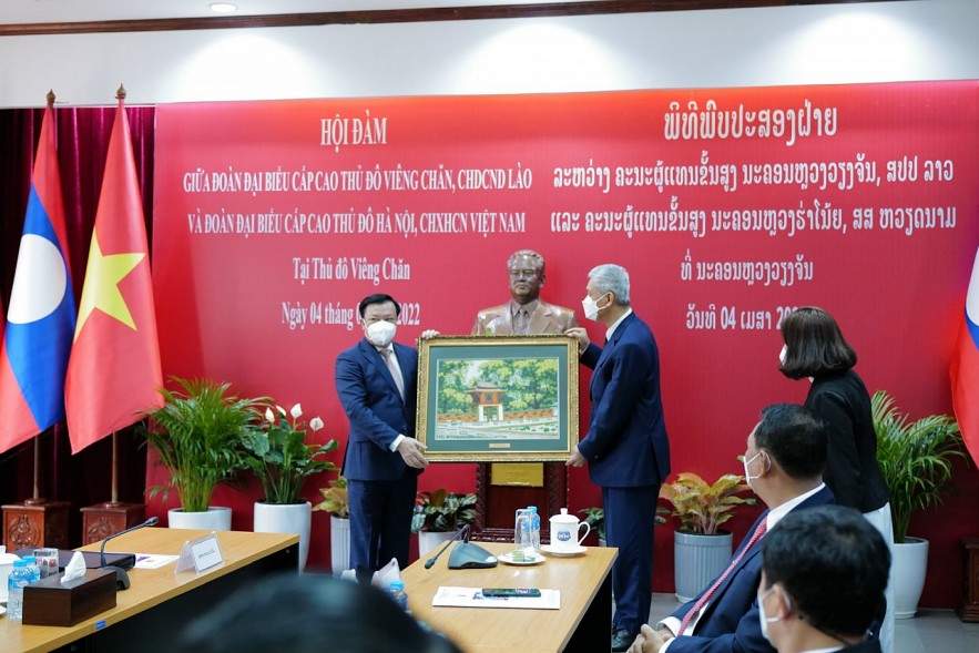 Thủ đô Hà Nội và Thủ đô Viêng Chăn (Lào) đẩy mạnh hợp tác trên nhiều lĩnh vực