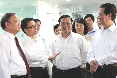 Thủ tướng thăm tổng cục thuế