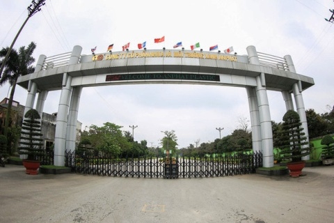 aaa loi nhuan rong quy i2020 giam 72