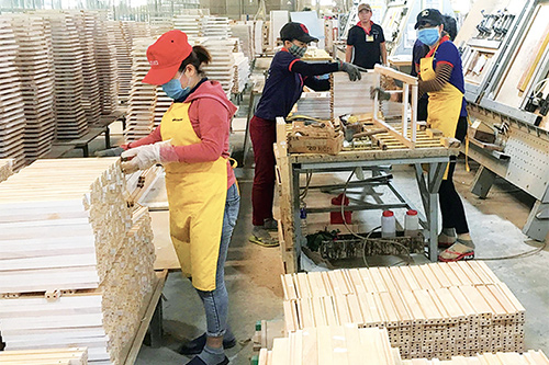 C&aacute;c doanh nghiệp đang được trợ lực để vượt qua cuộc khủng hoảng