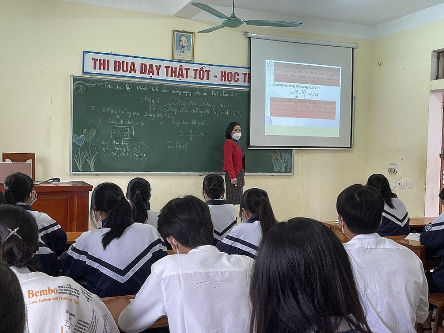 Chi cho giáo dục đào tạo không thấp hơn mức dự toán giao