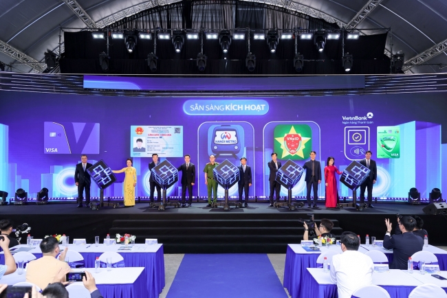 Visa launches contactless payment system across Hanoi metro network