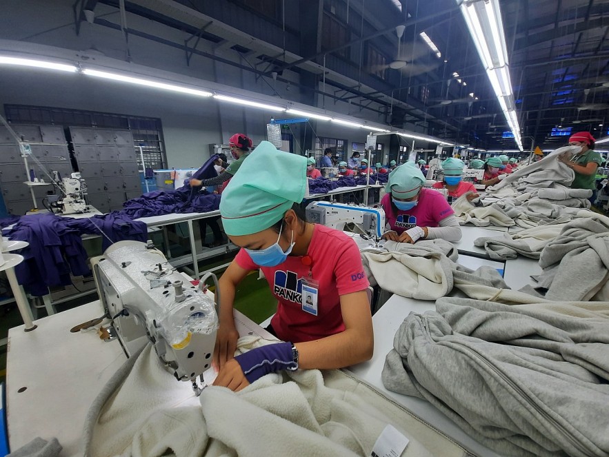 Tiếp nhận, giải quyết kịp thời, đầy đủ quyền lợi với người lao động mắc Covid-19