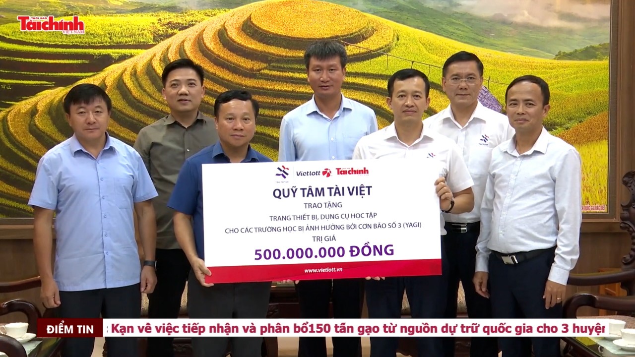 Qũy Tâm Tài Việt trao 500 triệu đồng hỗ trợ ngành Giáo dục tỉnh Yên Bái khắc phục hậu quả bão số 3