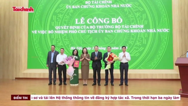 Bộ Tài chính trao quyết định điều động, bổ nhiệm lãnh đạo các cục, vụ